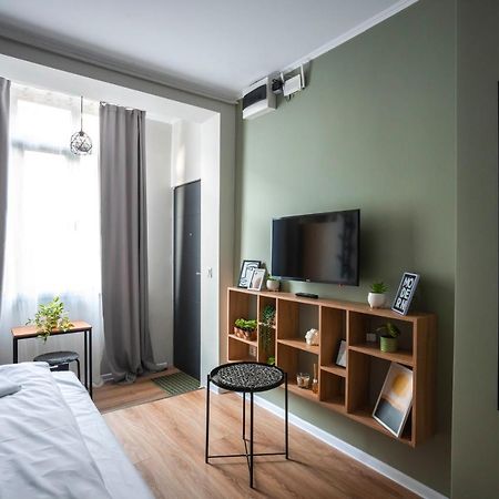 Tom Thumb & Thumbelina ~ 2 Private Rooms In Sofia Center Екстериор снимка