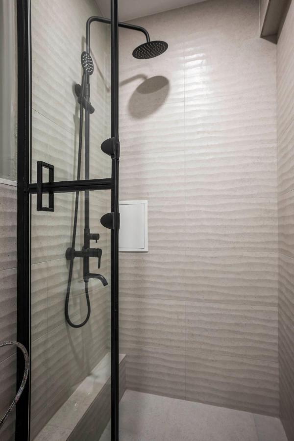Tom Thumb & Thumbelina ~ 2 Private Rooms In Sofia Center Екстериор снимка