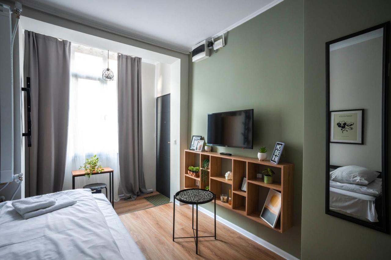 Tom Thumb & Thumbelina ~ 2 Private Rooms In Sofia Center Екстериор снимка