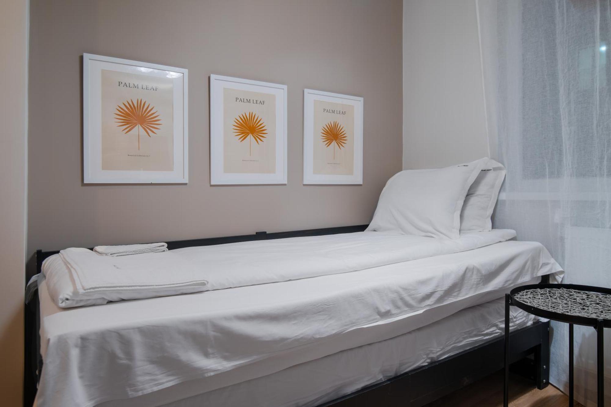 Tom Thumb & Thumbelina ~ 2 Private Rooms In Sofia Center Екстериор снимка